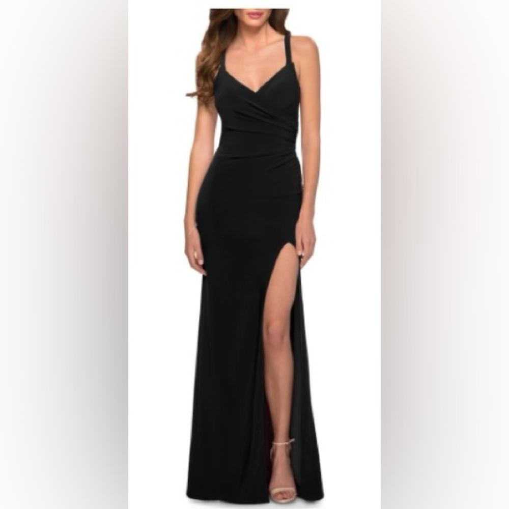 LA FEMME Elegant Black Evening Gown